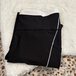 ATHLETA Black and White Athletic Leggings